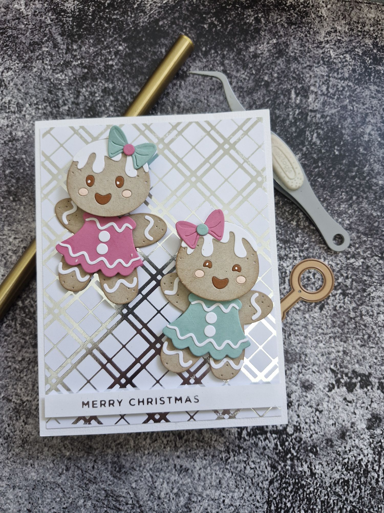 Dancin’ Gingerbread – loopyloocards