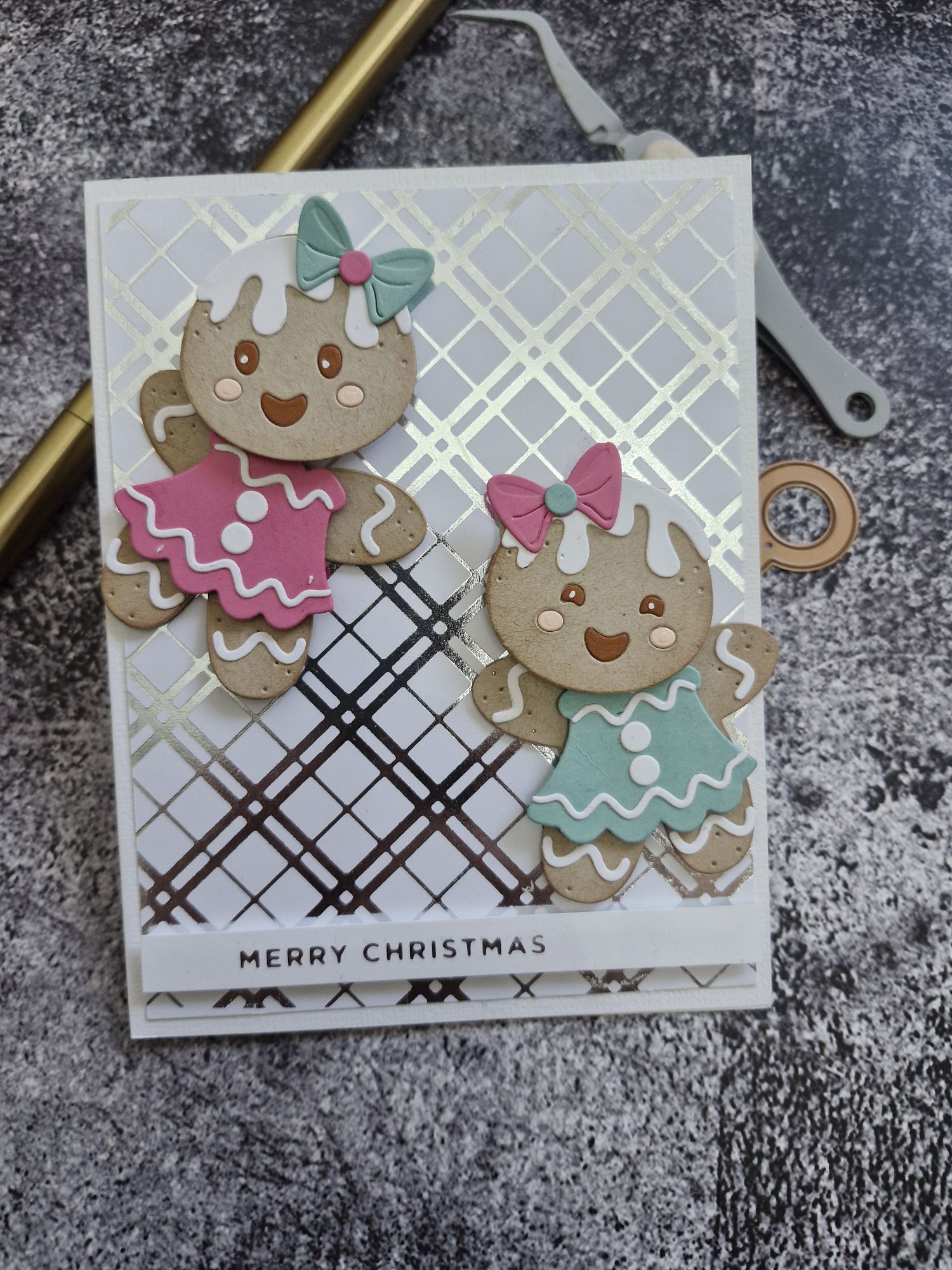 Dancin’ Gingerbread – loopyloocards